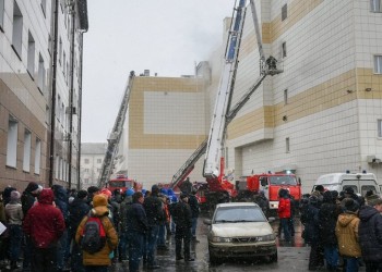 Τραγωδία στη Ρωσία: Βίντεο δείχνει τον πανικό από τη φωτιά στο εμπορικό κέντρο