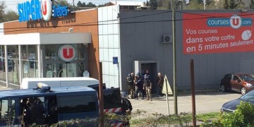 Συναγερμός στη Γαλλία – Ένοπλος κρατά ομήρους σε σούπερ μάρκετ