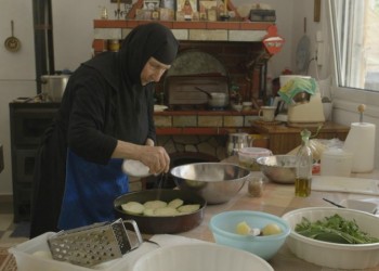 «Η κουζίνα του Θεού» αναζητά μυστικά σε 12 εμβληματικές μονές