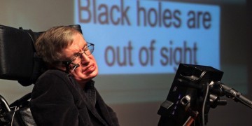Στίβεν Χόκινγκ: Δημοσιεύτηκε μεταθανάτια η τελευταία επιστημονική μελέτη του