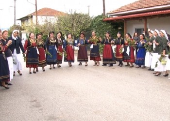 «Λαζαρίνες» και «Πασχαλόγιορτα» στη Λάρισα