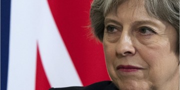 Τερέζα Μέι: Οι ρωσικές κυρώσεις δεν αλλάζουν τίποτε στην ενοχή της Μόσχας