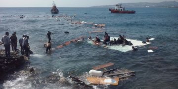 Λέσβος: Ναυάγιο λέμβου με πρόσφυγες και μετανάστες
