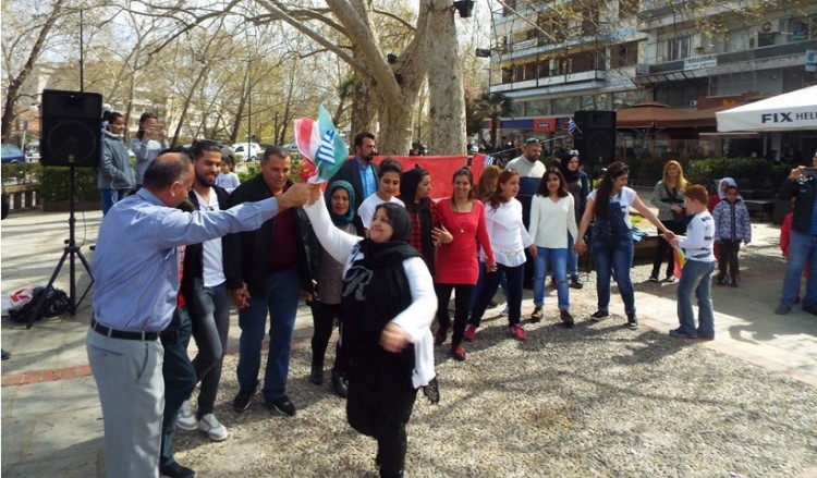 Οι Κούρδοι γιόρτασαν το Νεβρόζ στα Τρίκαλα (φωτο)