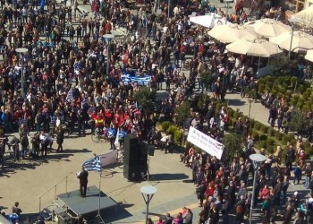 Πλήθος κόσμου στην Ορεστιάδα ζήτησαν την απελευθέρωση των δυο Ελλήνων στρατιωτικών
