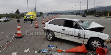 Θρίλερ στην Αθηνών-Λαμίας με όχημα που εμβόλισε δύο περιπολικά (φωτο)