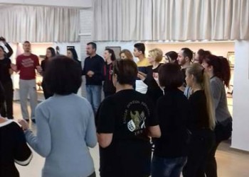 Σε ενθουσιώδες κλίμα η πρώτη πρόβα στον νέο χώρο της Ένωσης Ποντίων Περιστερίου (βίντεο)