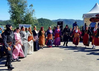 Ο Σύλλογος Ποντίων Ρόδου στη Γιορτή Ελιάς