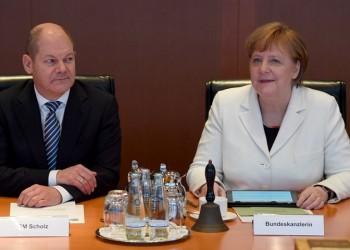 Σολτς: Ελάφρυνση χρέους μόνο αν συνεχιστούν οι μεταρρυθμίσεις