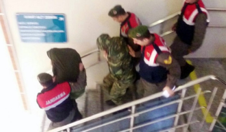 Παραμένουν στις φυλακές Αδριανούπολης οι δύο Έλληνες στρατιωτικοί
