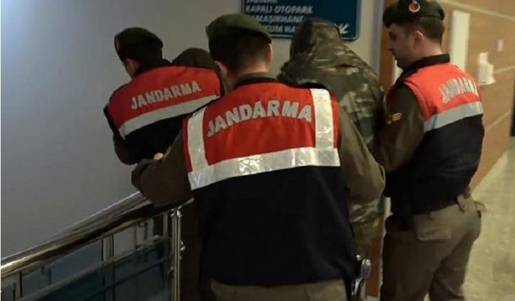 Οι γονείς του Δ. Κούκλατζη ευγνωμονούν όσους προσεύχονται για τους 2 Έλληνες στρατιωτικούς