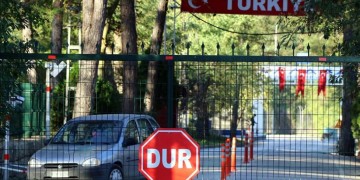 Αναβλήθηκε η εκδίκαση της έφεσης για την προφυλάκιση των Ελλήνων στρατιωτικών στην Αδριανούπολη