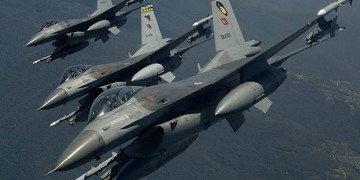 Τουρκικά μαχητικά βομβαρδίζουν κουρδικούς στόχους στο βόρειο Ιράκ