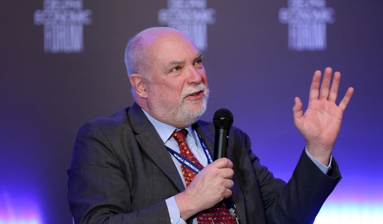 Βίζερ: Υπάρχει δυνατότητα ανάπτυξης στην Ελλάδα, αλλά δεν χαρίζεται από τον Θεό