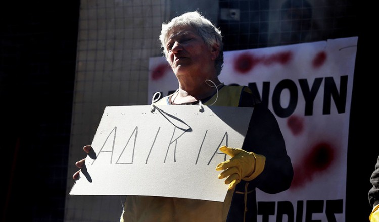 Κάτω από το 35% των εργαζομένων στην Ελλάδα καλύπτονται από συλλογικές συμβάσεις
