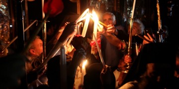 Οι πτήσεις για τη μεταφορά του Αγίου Φωτός το Μ. Σάββατο σε όλη τη χώρα