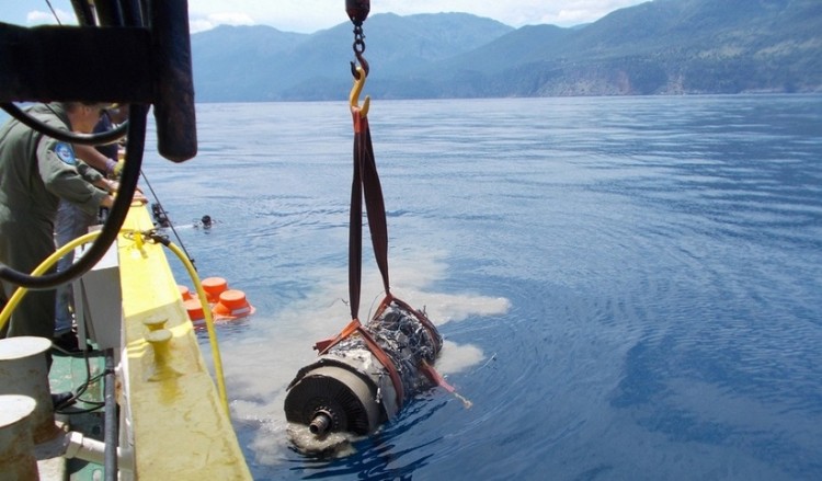 Mirage 2000-5: Ξεκίνησε η επιχείρηση ανέλκυσης των συντριμμιών στη Σκύρο
