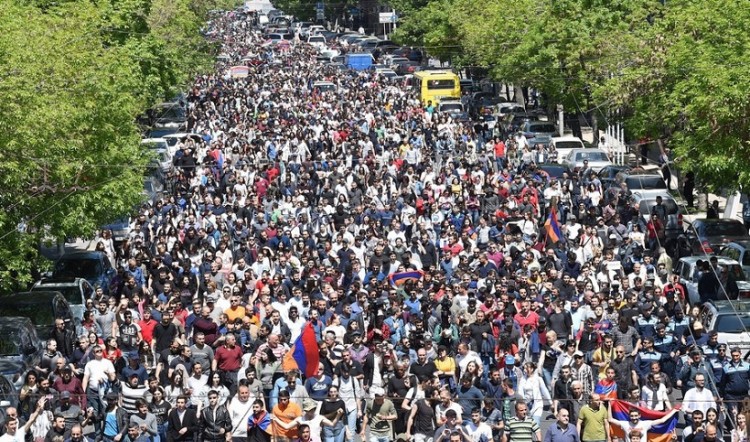 Η 103η επέτειος της Γενοκτονίας των Αρμενίων βρίσκει τη χώρα σε βαθιά πολιτική κρίση