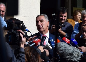 Εκλογές στο Μαυροβούνιο: Επιδιώκει επιστροφή στην εξουσία ο Μίλο Τζουκάνοβιτs