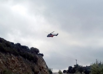 Επιχείρηση απεγκλωβισμού κατοίκων στην Οξυά Καρδίτσας (βίντεο)