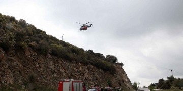 Επιχείρηση απεγκλωβισμού κατοίκων στην Οξυά Καρδίτσας (βίντεο)