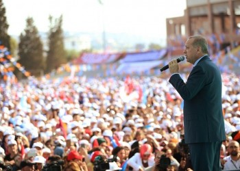 Ερντογάν: Οι Έλληνες στρατιώτες έκαψαν τη Σμύρνη