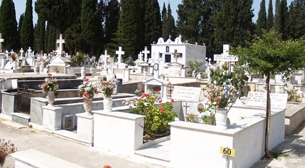 Έθαψαν νεκρό πάνω από άλλο νεκρό στο Φίλυρο Θεσσαλονίκης