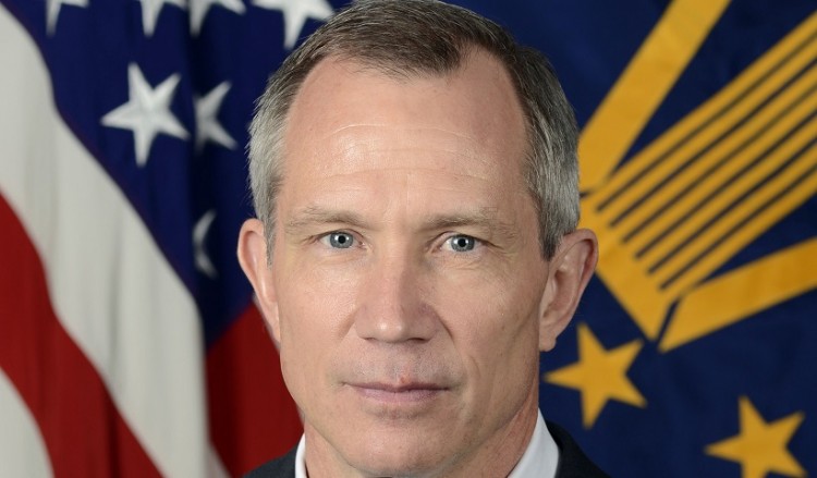 Στην Ελλάδα ο αναπληρωτής βοηθός υπουργός Άμυνας των ΗΠΑ