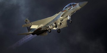 Η Ρωσία κατηγορεί το Ισραήλ για την πολύνεκρη επίθεση σε στρατιωτική βάση, στη Χομς της Συρίας