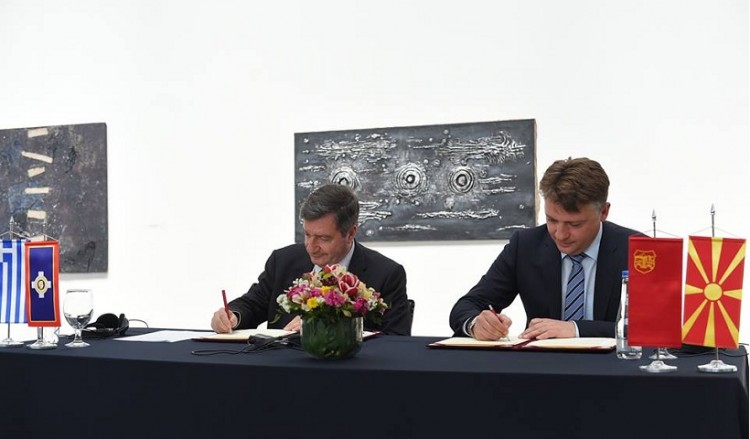 Σύμφωνο Συνεργασίας Αθήνας-Σκοπίων υπέγραψαν Καμίνης και Σιλέγκοφ