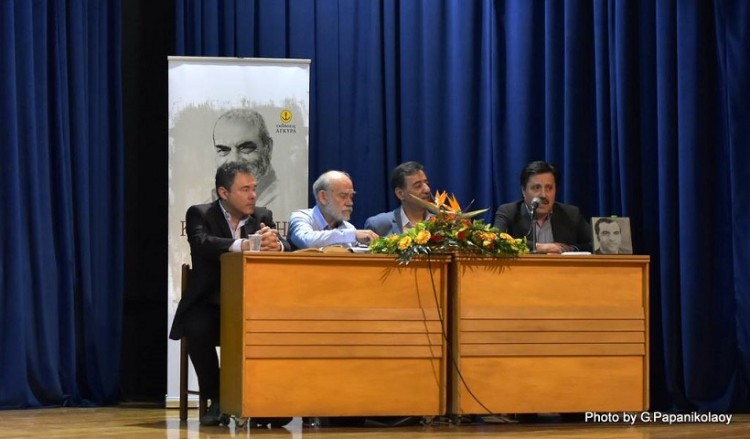 Παρουσιάστηκε στη Χαλκίδα το βιβλίο του Λιάνη για τον Στέλιο Καζαντζίδη