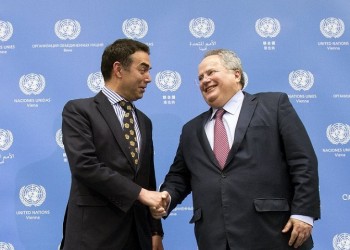 Οι συνομιλίες Κοτζιά-Ντιμιτρόφ συνεχίζονται απόψε