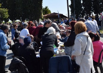 Ταφικό έθιμο στο Μεσιανό Πέλλας – Γεύμα με τους νεκρούς (φωτο)