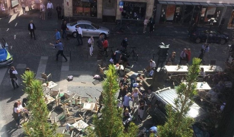 Φορτηγό έπεσε πάνω σε πεζούς στο Μίνστερ της Γερμανίας