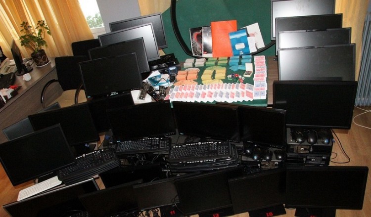 Τετραπλό χτύπημα κατά του παράνομου τζόγου σε Θεσσαλονίκη, Αλεξανδρούπολη, Ξάνθη και Κοζάνη