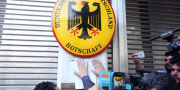 Πορεία για τις γερμανικές αποζημιώσεις από το Εθνικό Συμβούλιο Διεκδίκησης των Γερμανικών Οφειλών