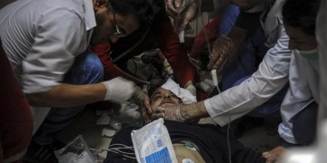 Συρία: Υποψίες για χρήση χημικών όπλων στη Ντούμα