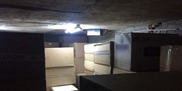 Σπείρα διακινούσε λαθραία τσιγάρα στη Θεσσαλονίκη – Συνελήφθησαν ομογενείς και ένας Έλληνας (φωτο)