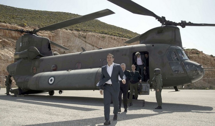 Τουρκικά μαχητικά παρενόχλησαν το ελικόπτερο με τον Τσίπρα