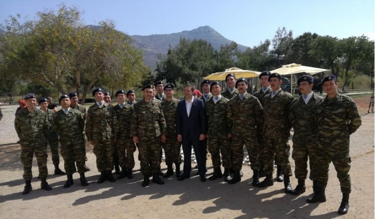 Τσίπρας: Το φετινό Πάσχα σηματοδοτεί το πέρασμα στη μεταμνημονιακή εποχή