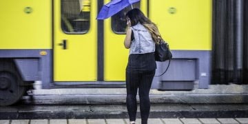 Άστατος καιρός σήμερα με βροχές και σποραδικές καταιγίδες