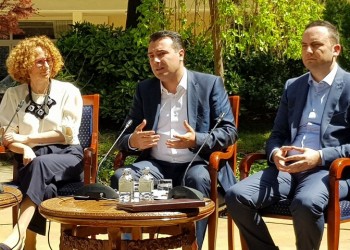 Ζάεφ: Δεν έχω μιλήσει ακόμα με τον Τσίπρα