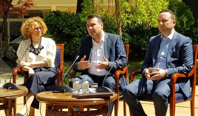 Ζάεφ: Δεν έχω μιλήσει ακόμα με τον Τσίπρα
