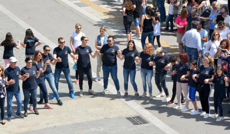 Οι Σερραίοι τίμησαν την Παγκόσμια Ημέρα Χορού με... ποντιακά βήματα (βίντεο)