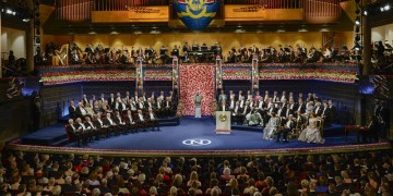 Ποιοι είναι οι 33 ευρωβουλευτές που προτείνουν Τσίπρα-Ζάεφ για το Νόμπελ Ειρήνης