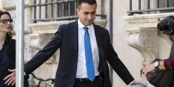 Ιταλία: Κοντά σε συμφωνία για σχηματισμό κυβέρνησης Πέντε Αστέρια και Λέγκα