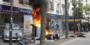 Βίαια επεισόδια στο Παρίσι στο περιθώριο της πορείας για την Εργατική Πρωτομαγιά