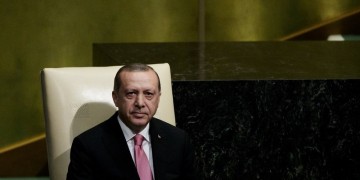 Ο Ερντογάν στη Βρετανία, σε έναν σύμμαχο στρατηγικής σημασίας