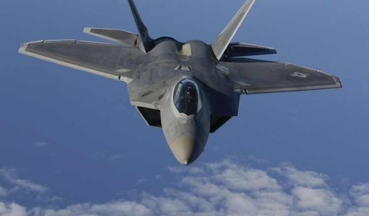 Αμερικανικά μαχητικά πέμπτης γενιάς F-22 Raptor στη Λάρισα (φωτο)