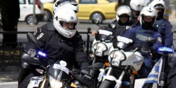 Έπιασαν νεαρούς που λήστευαν με αγριότητα ανηλίκους στη Νέα Ιωνία